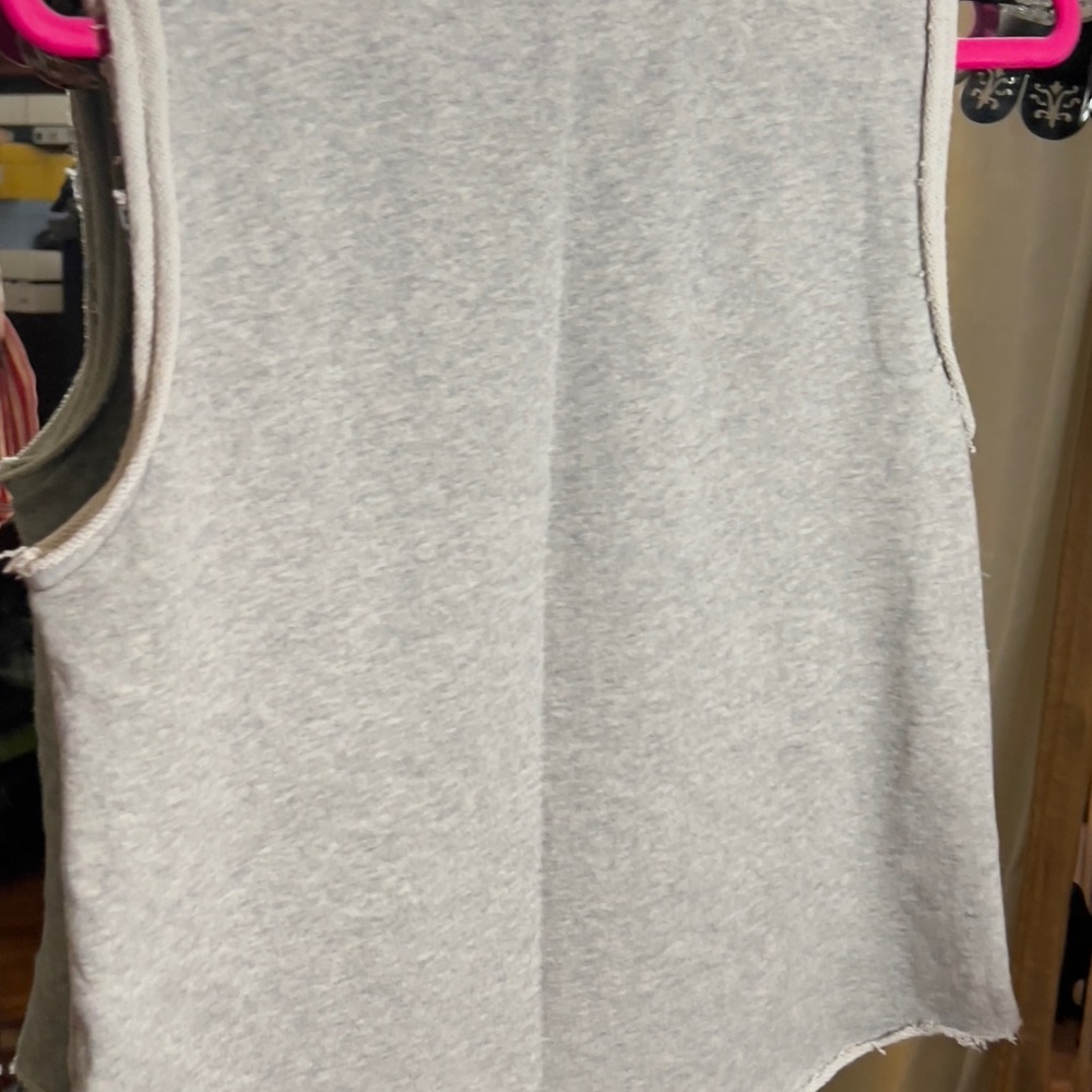 Willow & Clay Embellished Beaded Tank Top – Size M, Gray